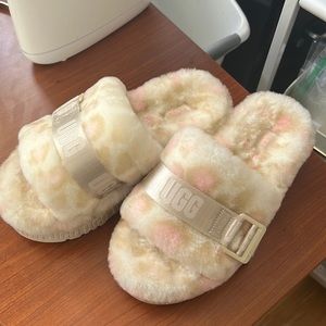 Uggs furry slides, pink and tan leopard spots, like new, so comfy! Sz 6